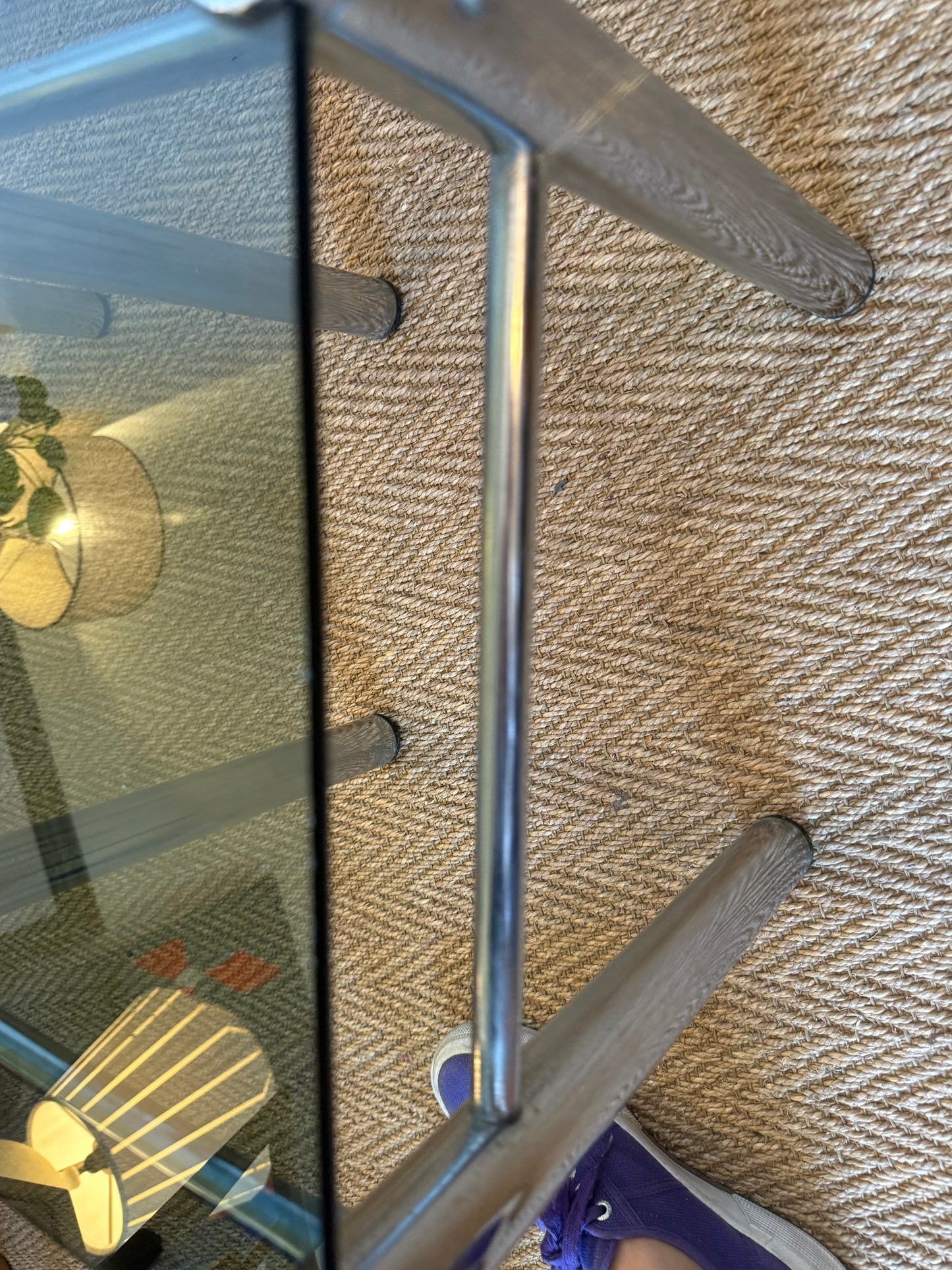 Duo de tables gigognes chrome et verre fumé