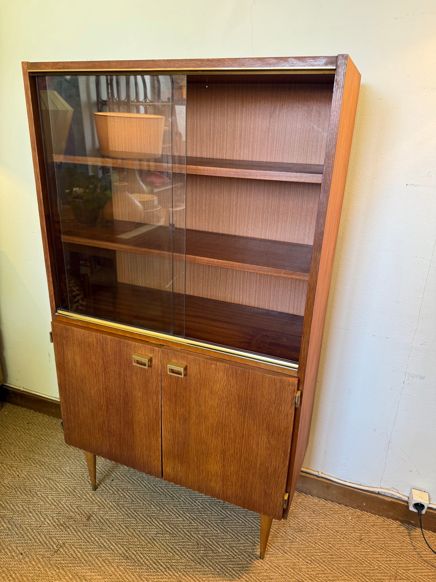 Vaisselier vitrine buffet vintage placage teck