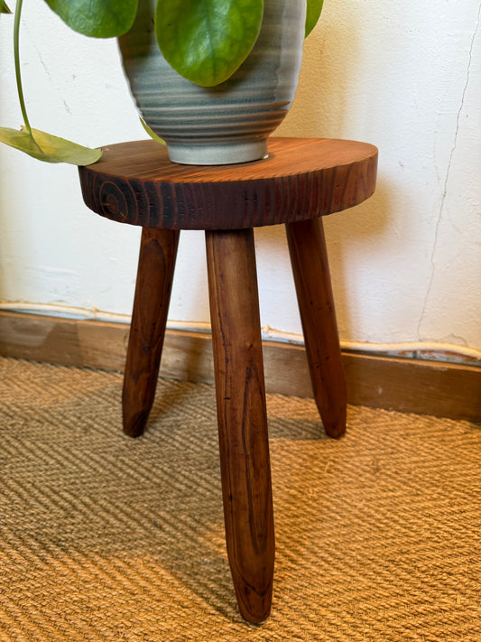 Tabouret en bois vintage de traite