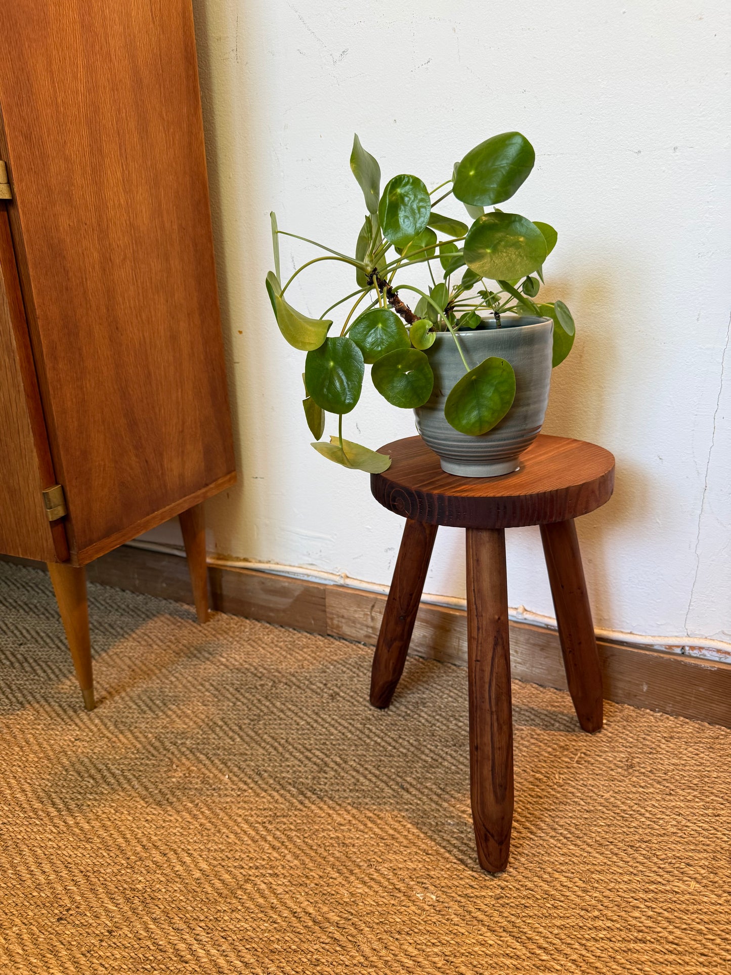 Tabouret en bois vintage de traite