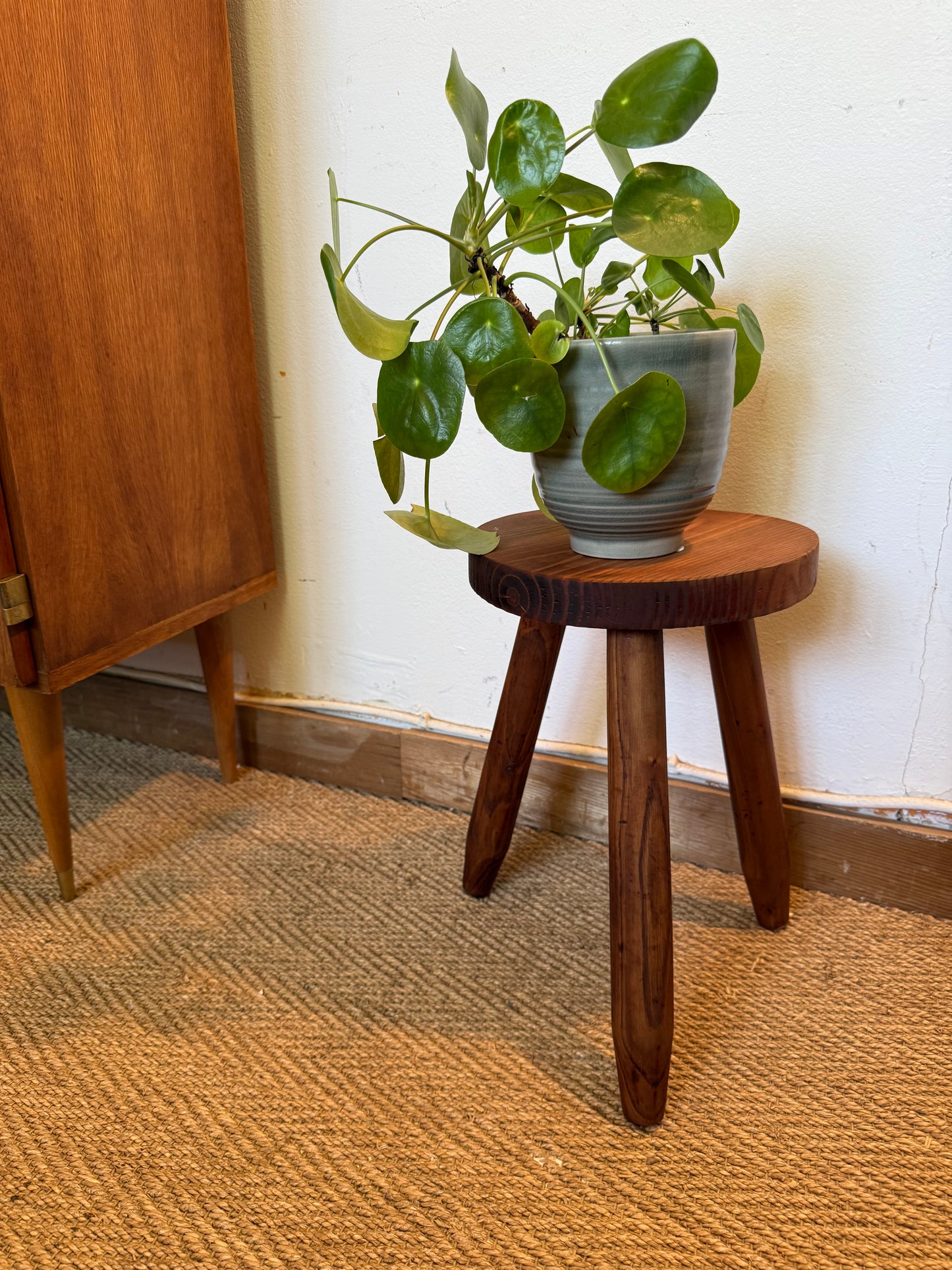 Tabouret en bois vintage de traite
