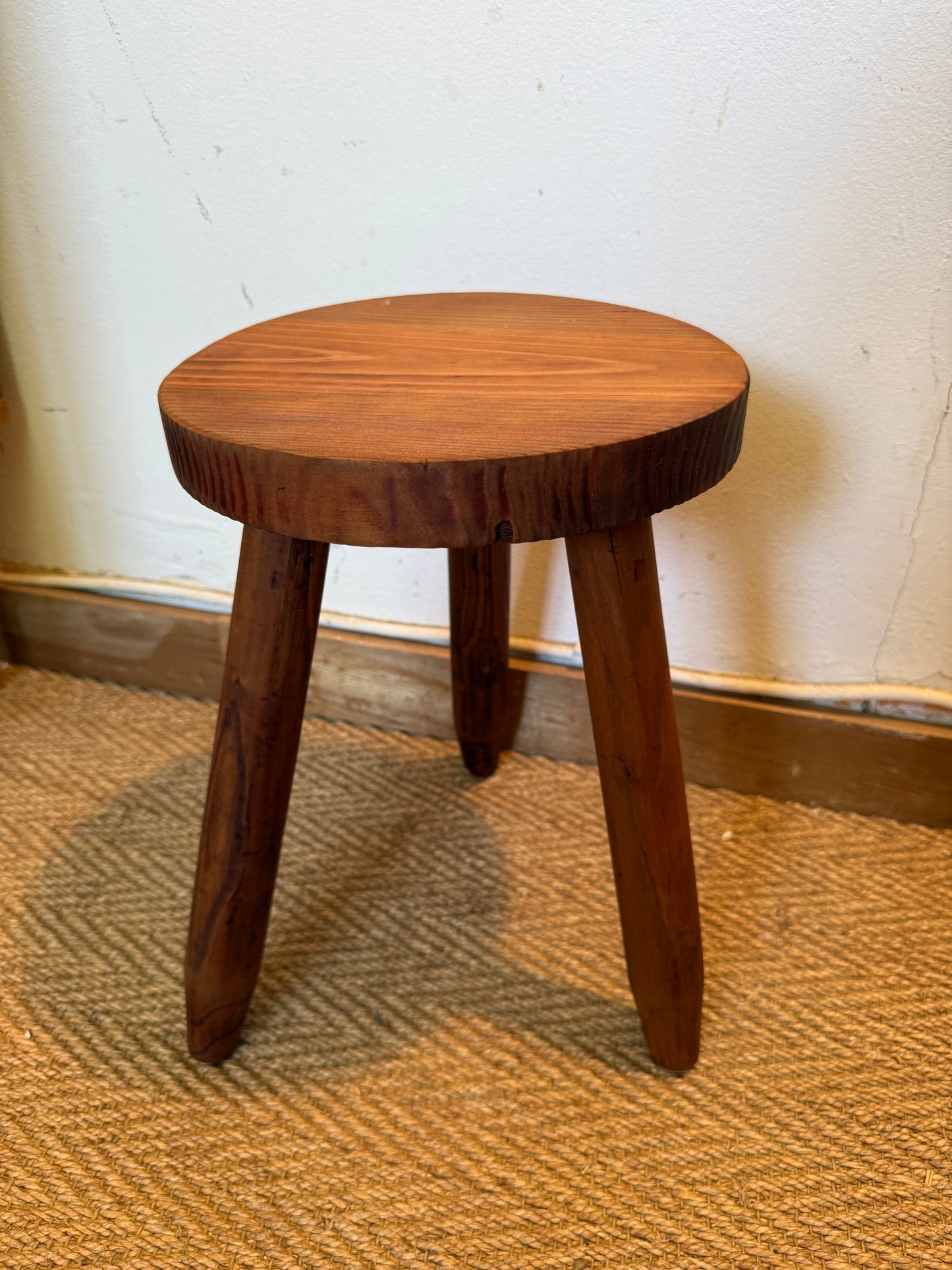 Tabouret en bois vintage de traite