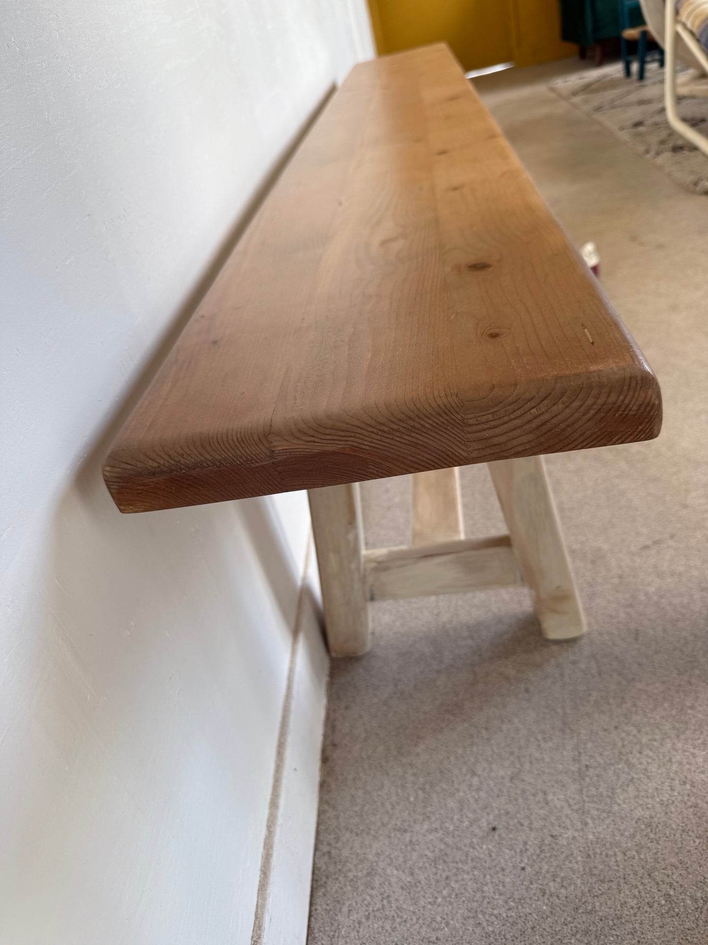 Banc de ferme en bois massif vintage