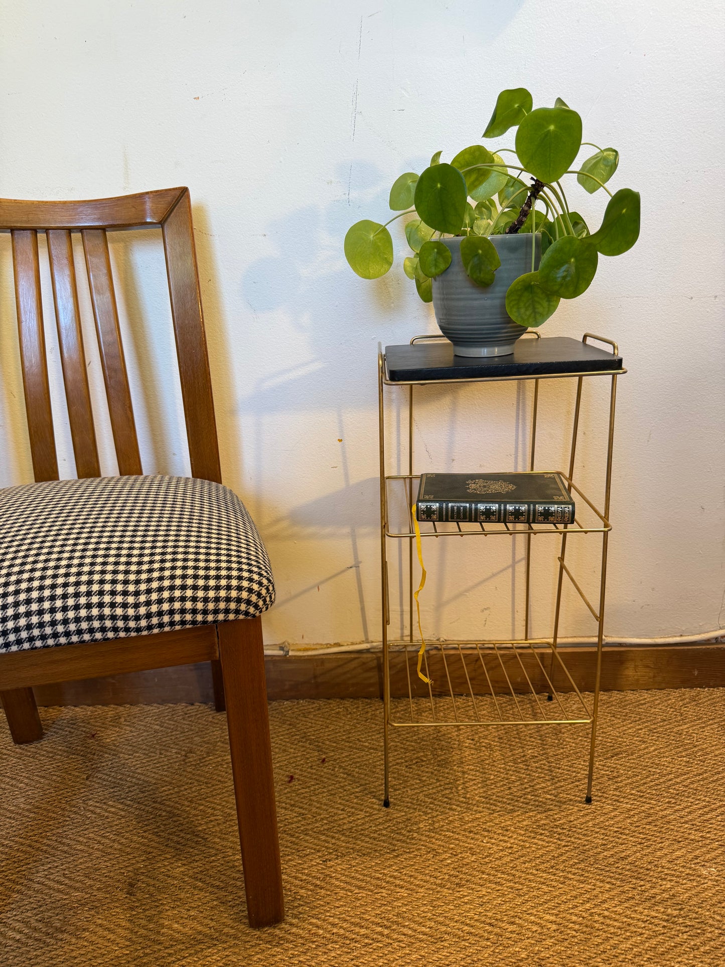 Table d'appoint sellette petite étagère vintage en laiton doré