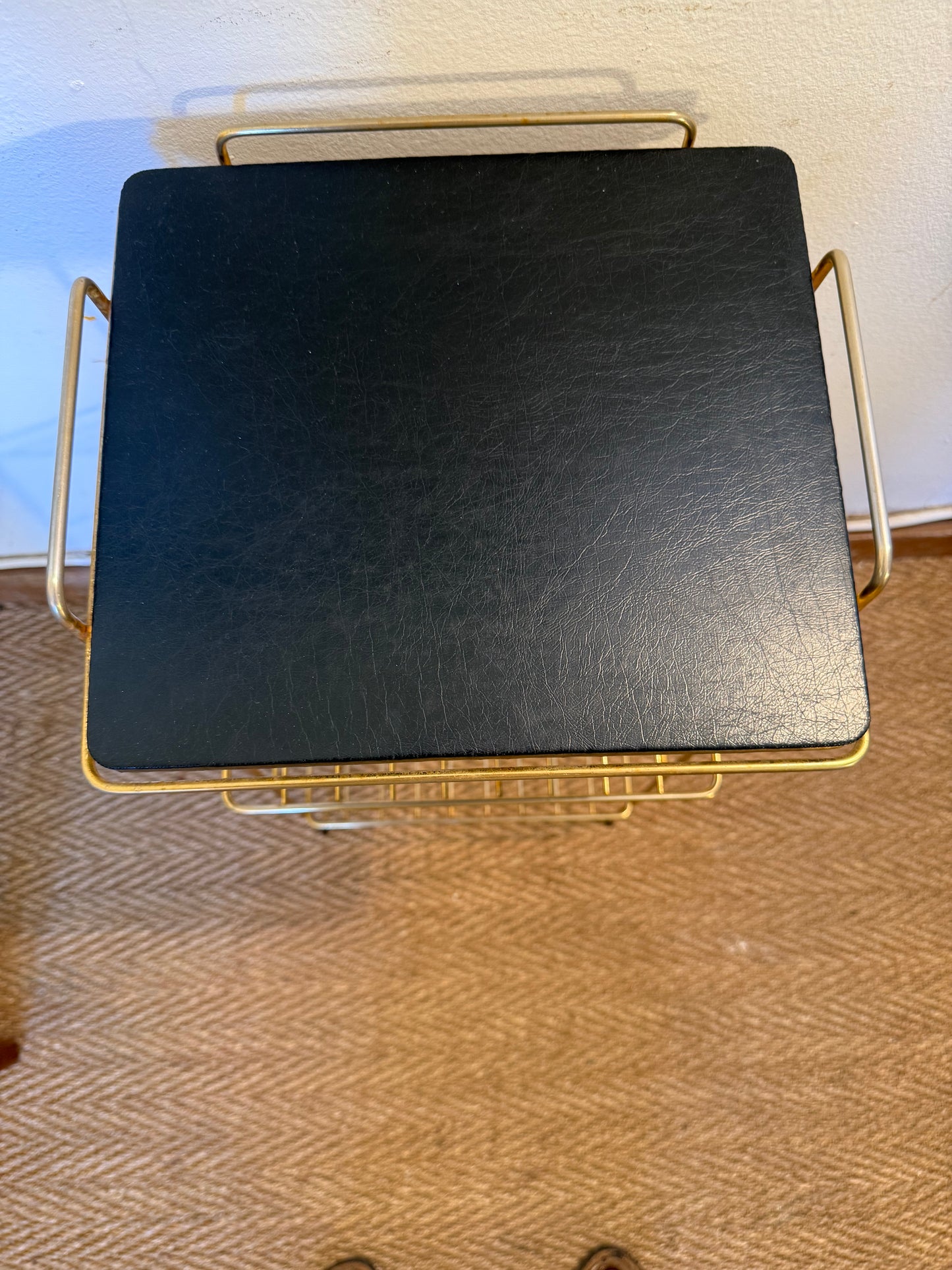 Table d'appoint sellette petite étagère vintage en laiton doré