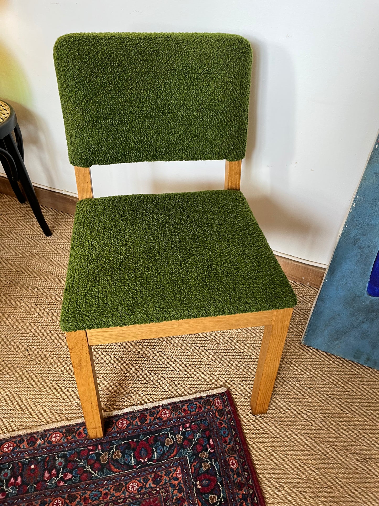 Fauteuil chaise en laine bouclette verte et bois