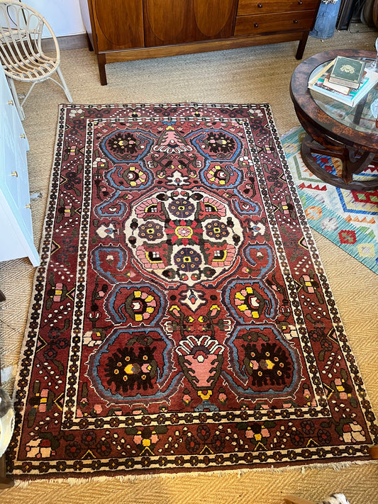 Tapis persan vintage coloré en laine