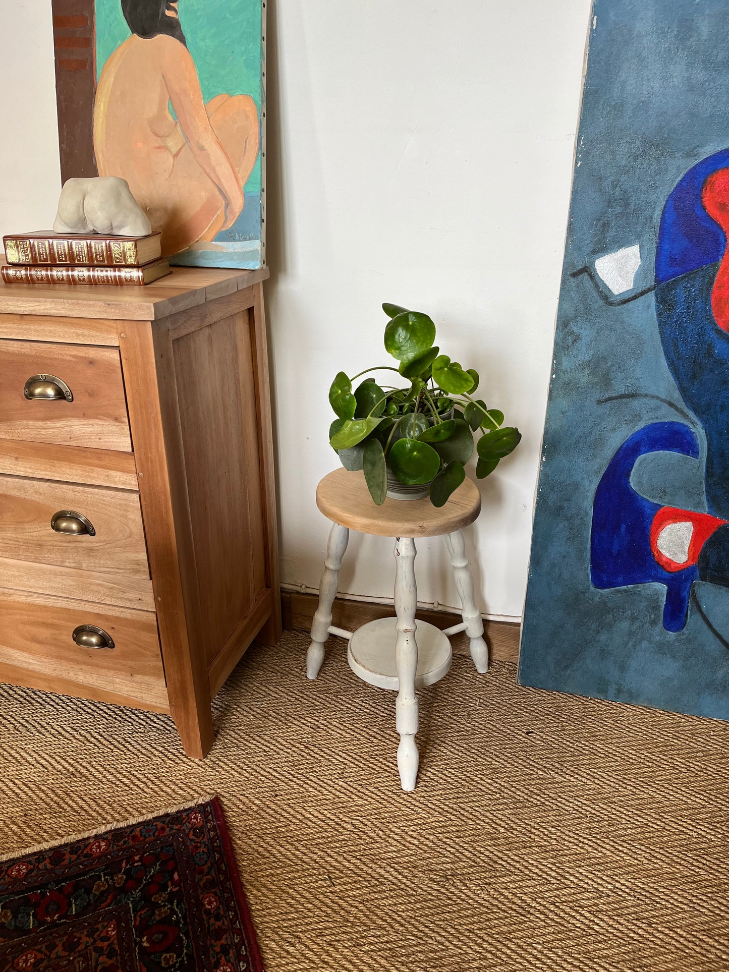 Tabouret en bois tourné