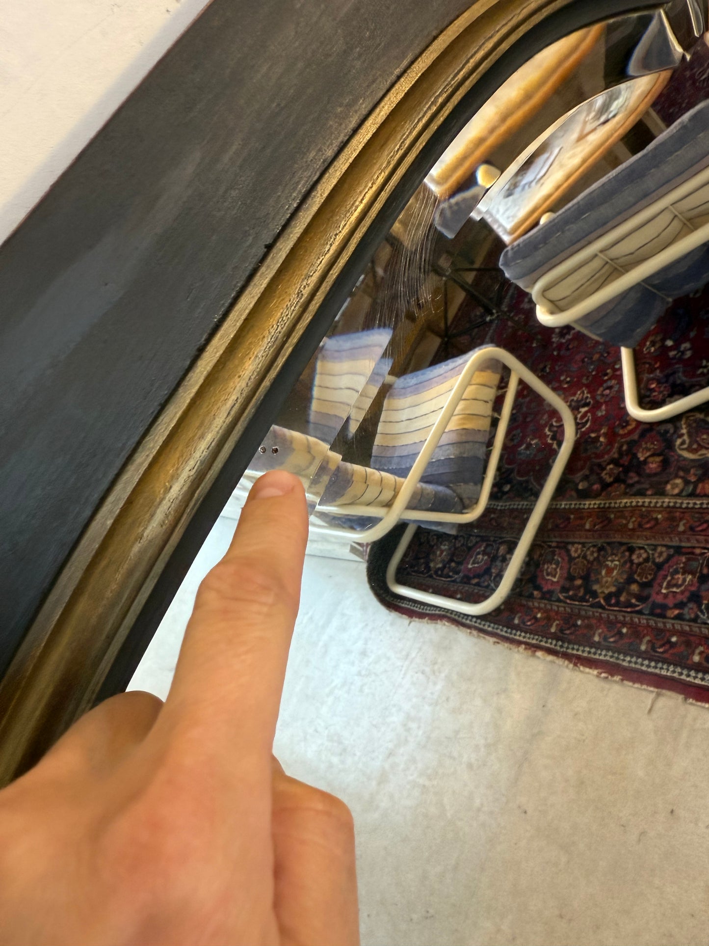 Miroir vintage glace biseautée en bois noir et doré