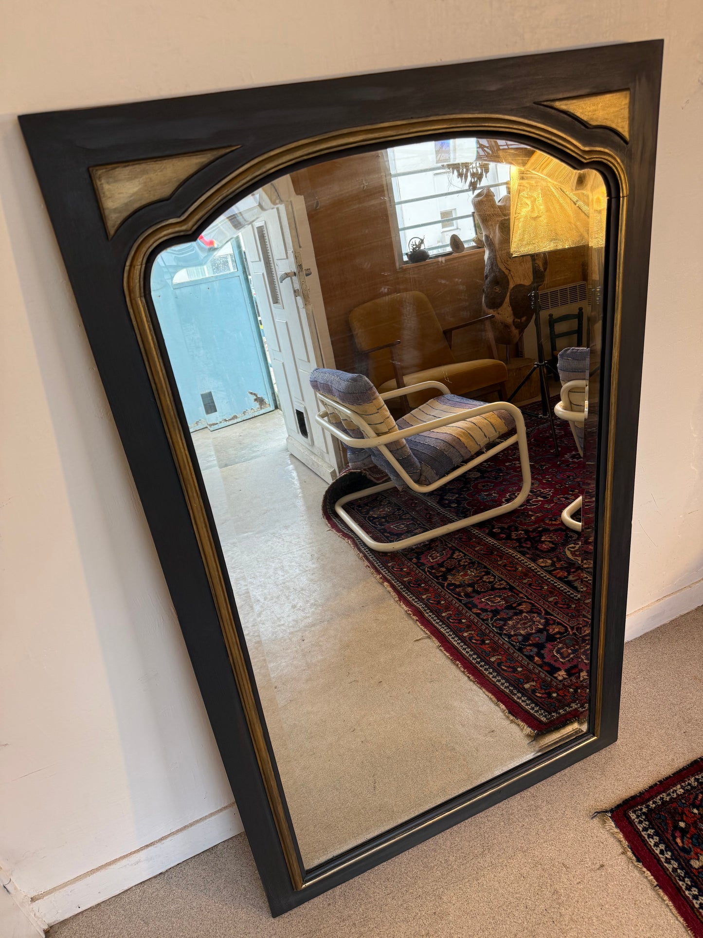 Miroir vintage glace biseautée en bois noir et doré