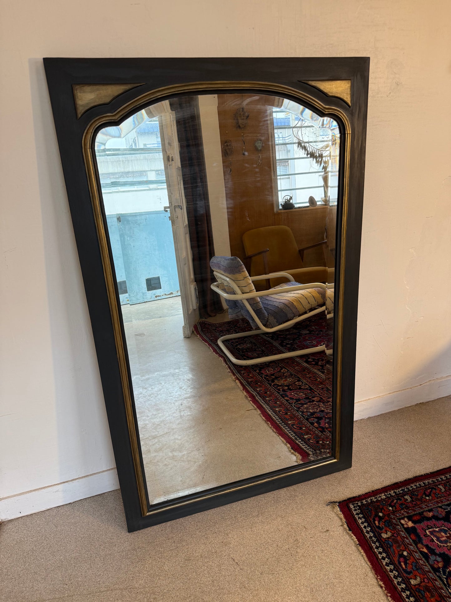 Miroir vintage glace biseautée en bois noir et doré