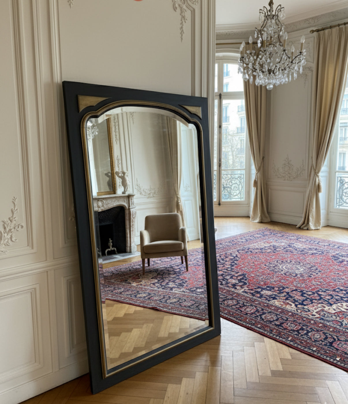 Miroir vintage glace biseautée en bois noir et doré