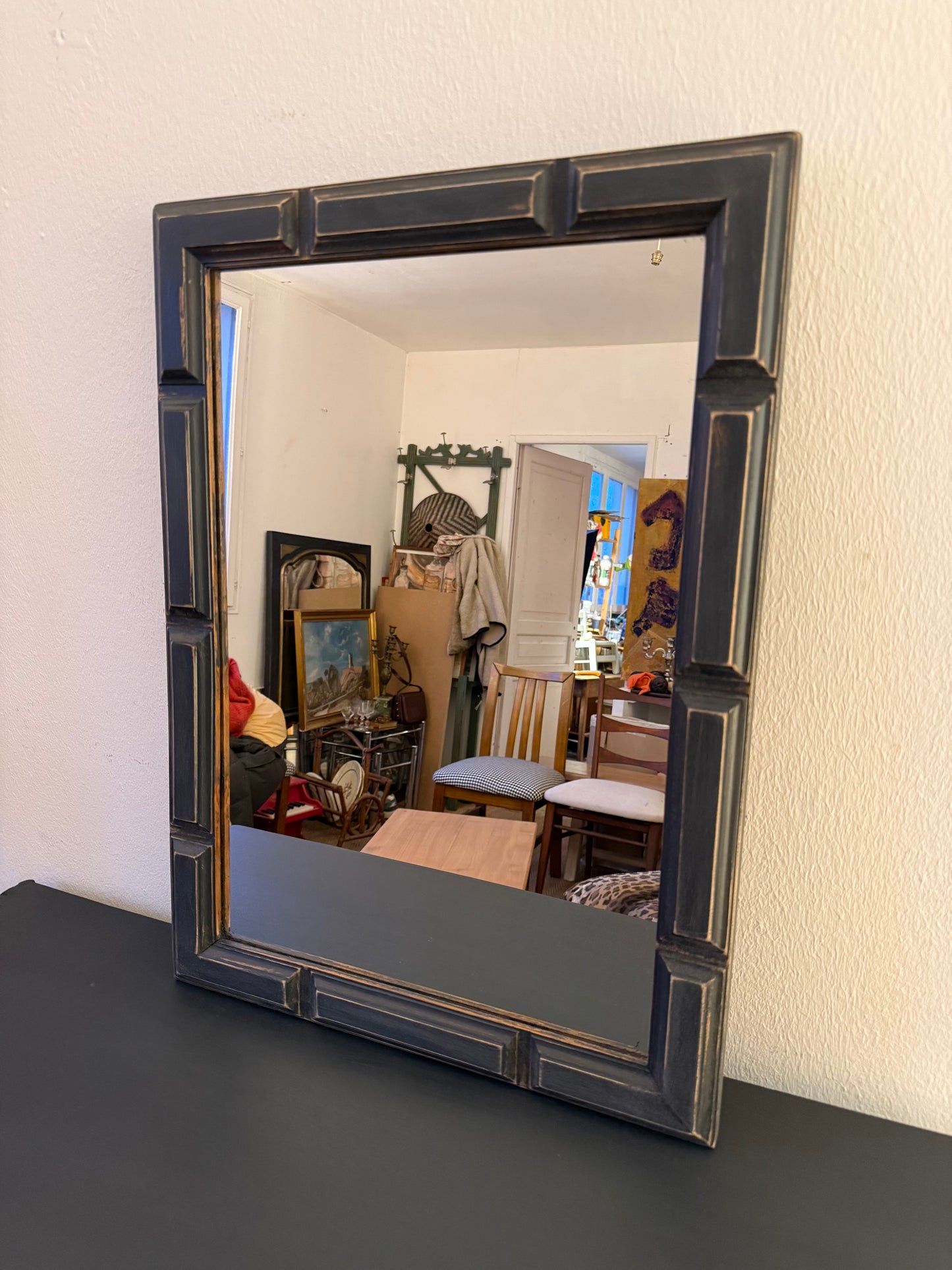 Miroir rectangulaire noir patiné en bois