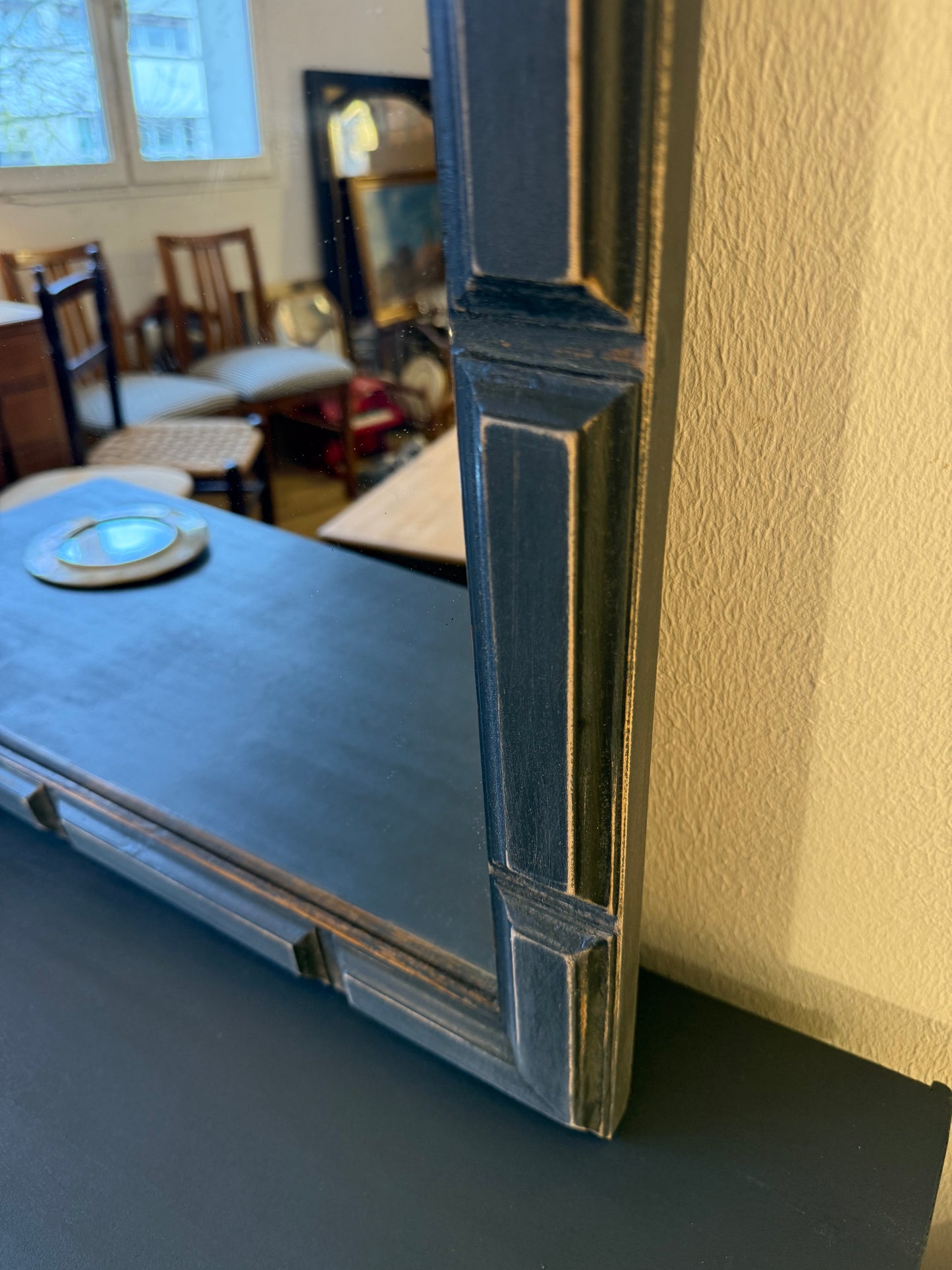 Miroir rectangulaire noir patiné en bois