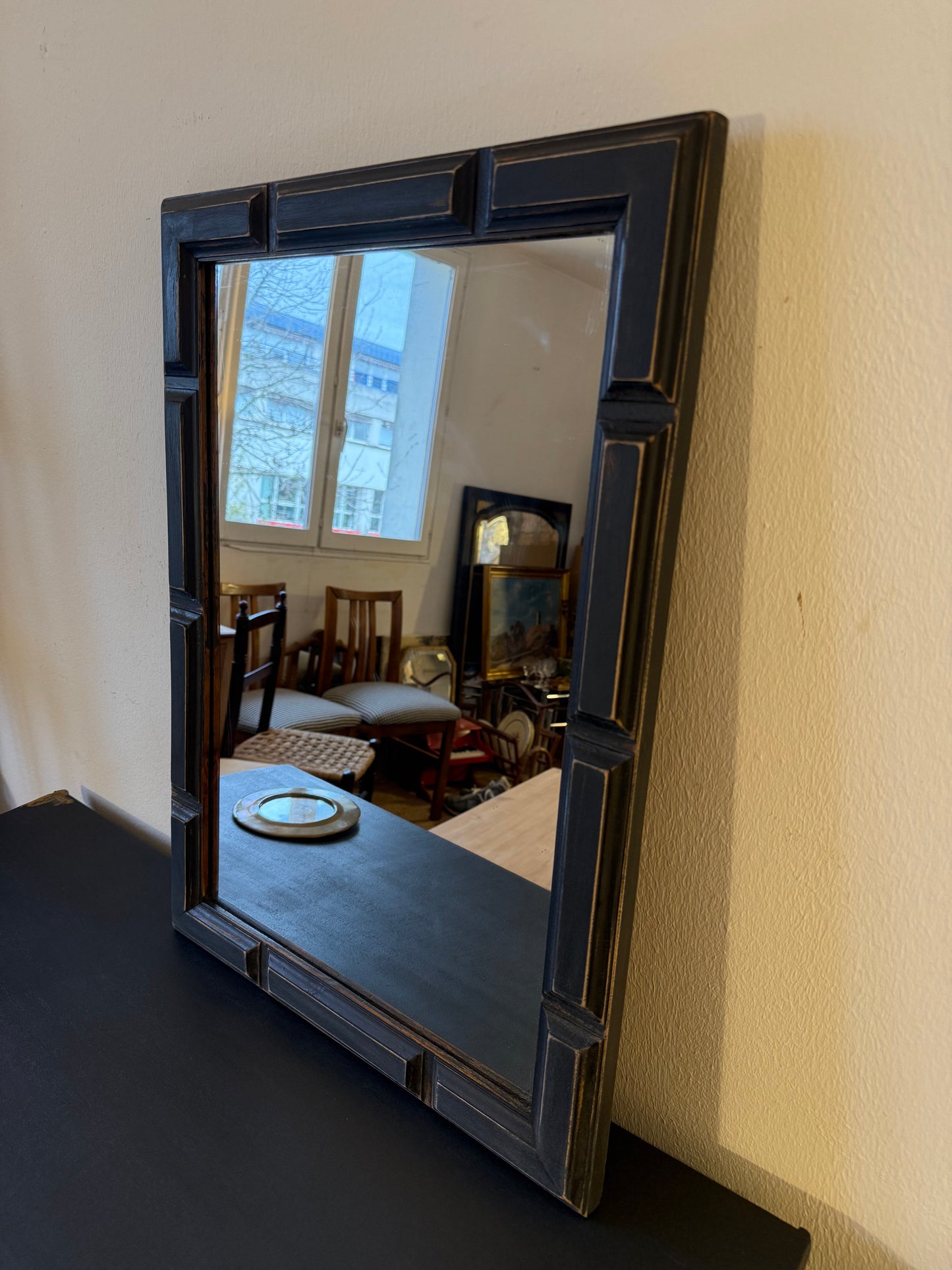 Miroir rectangulaire noir patiné en bois