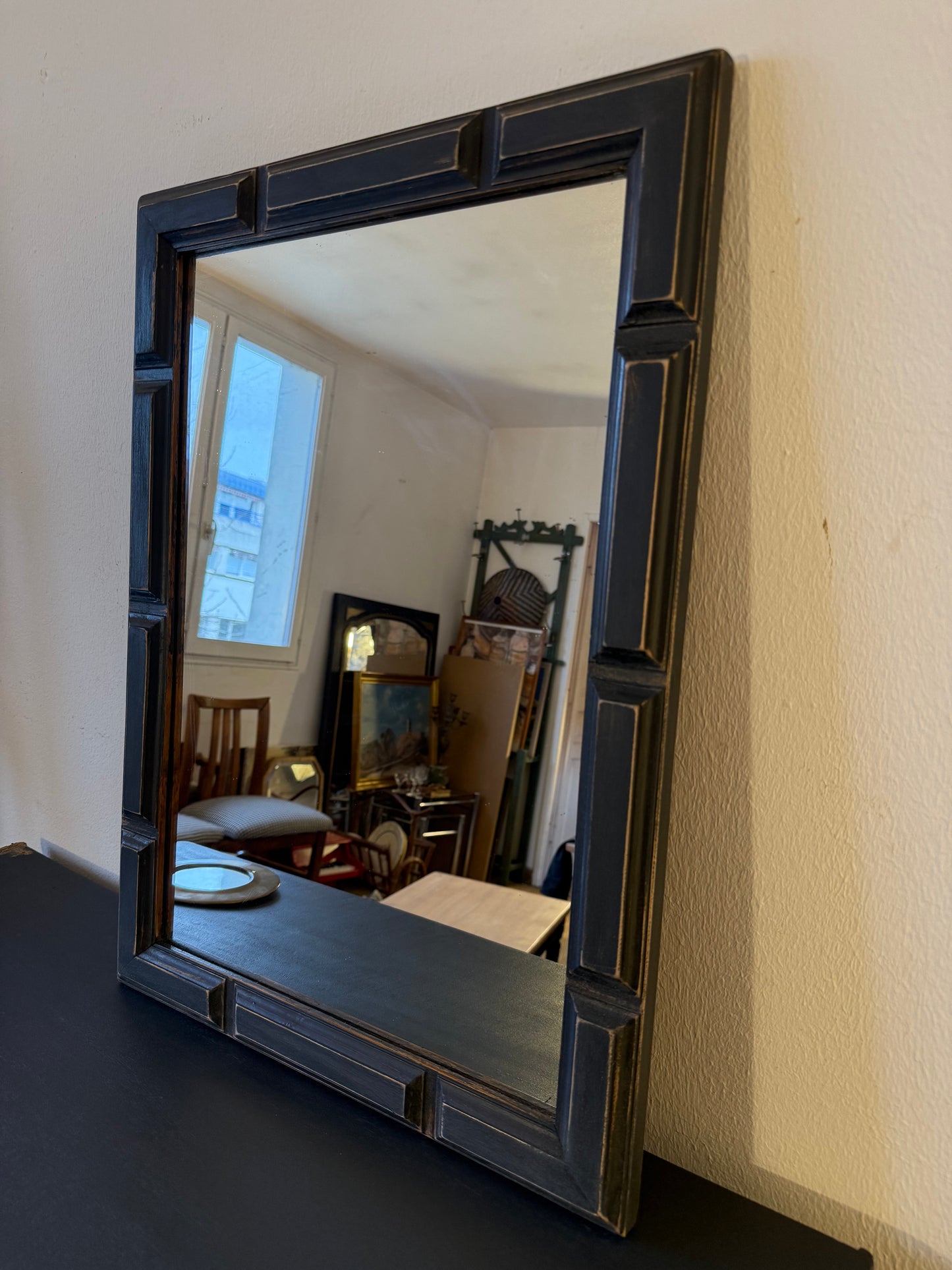 Miroir rectangulaire noir patiné en bois