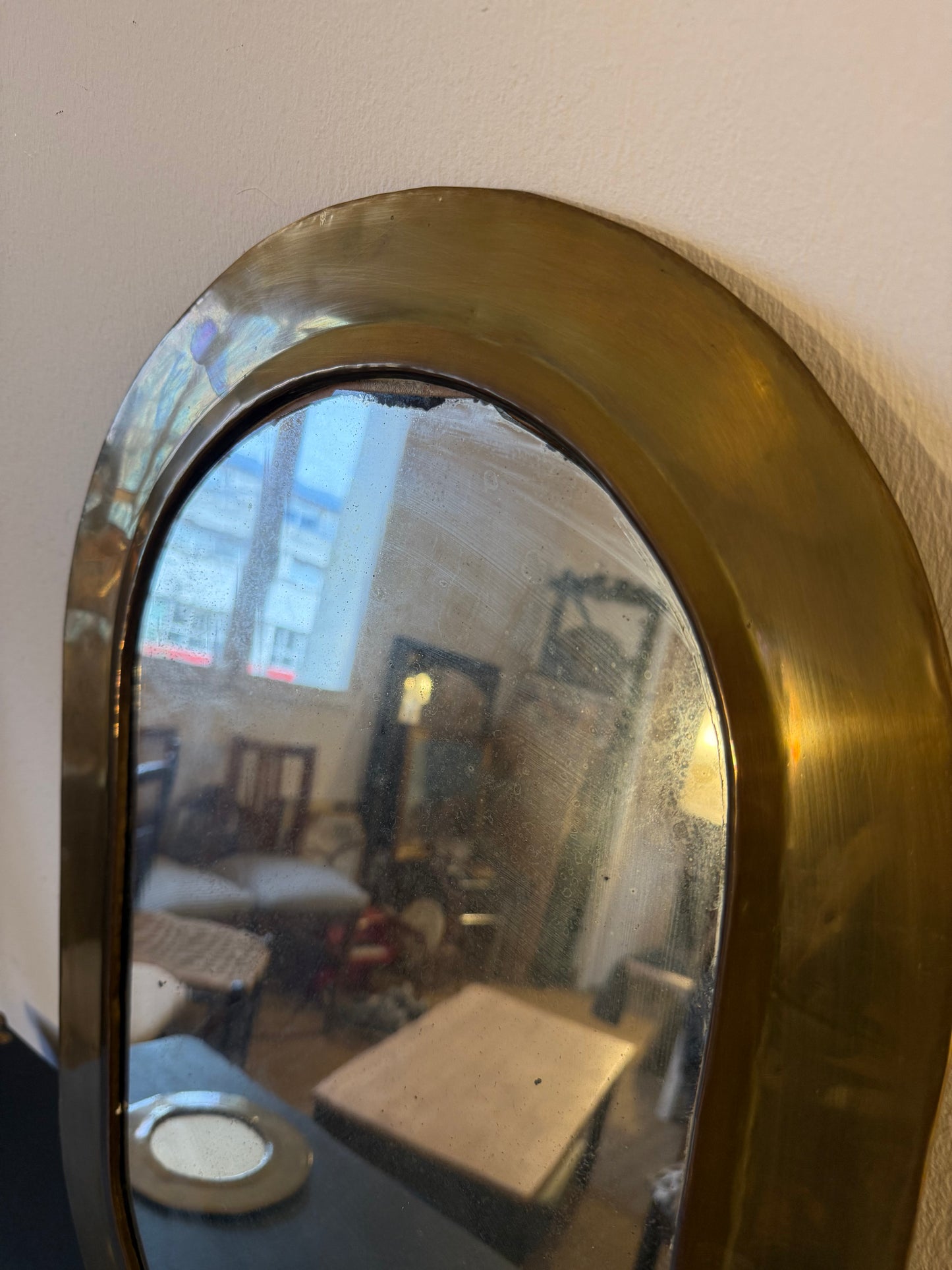 Miroir en laiton doré ancien (artisanat égyptien)