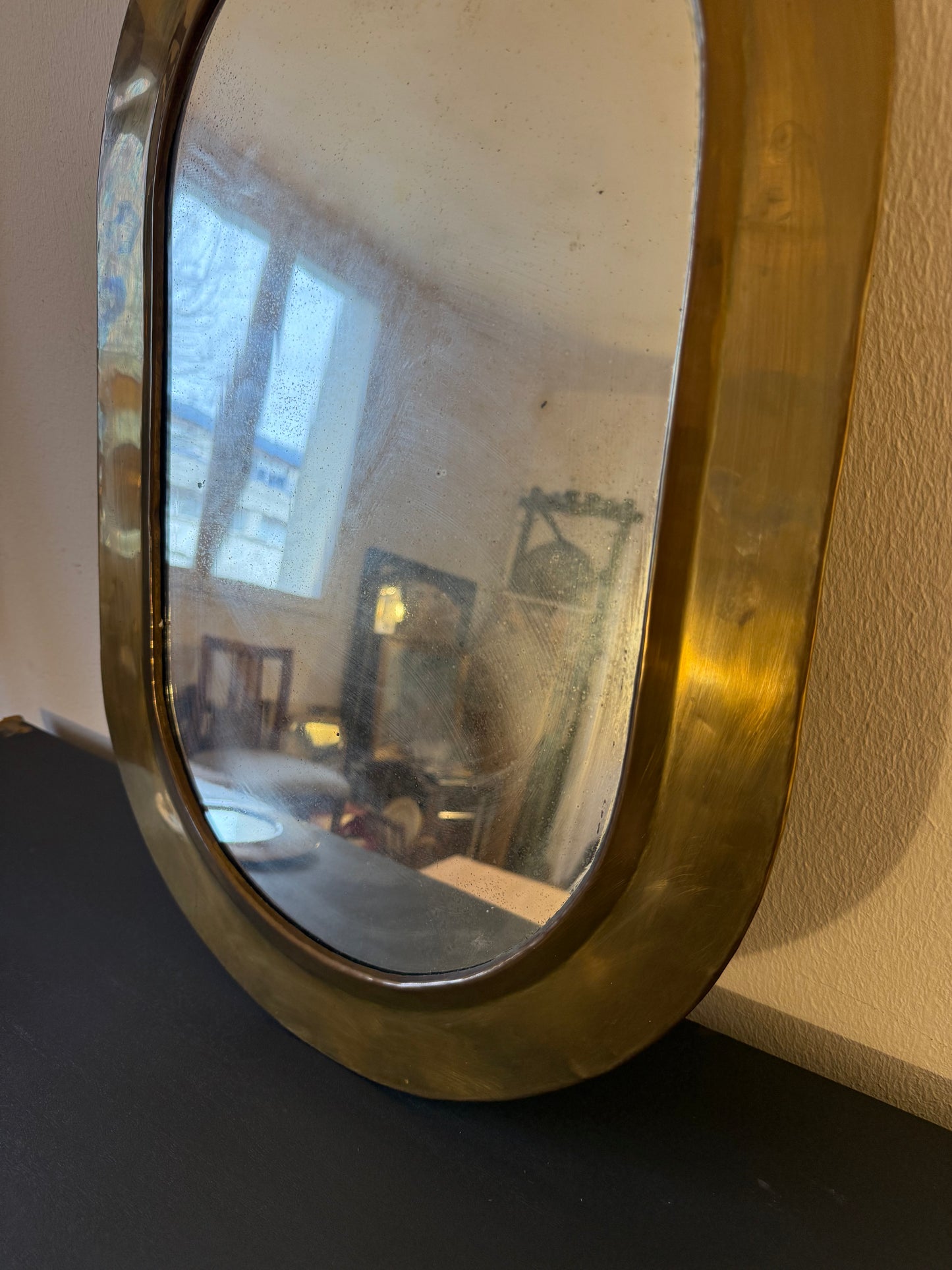 Miroir en laiton doré ancien (artisanat égyptien)