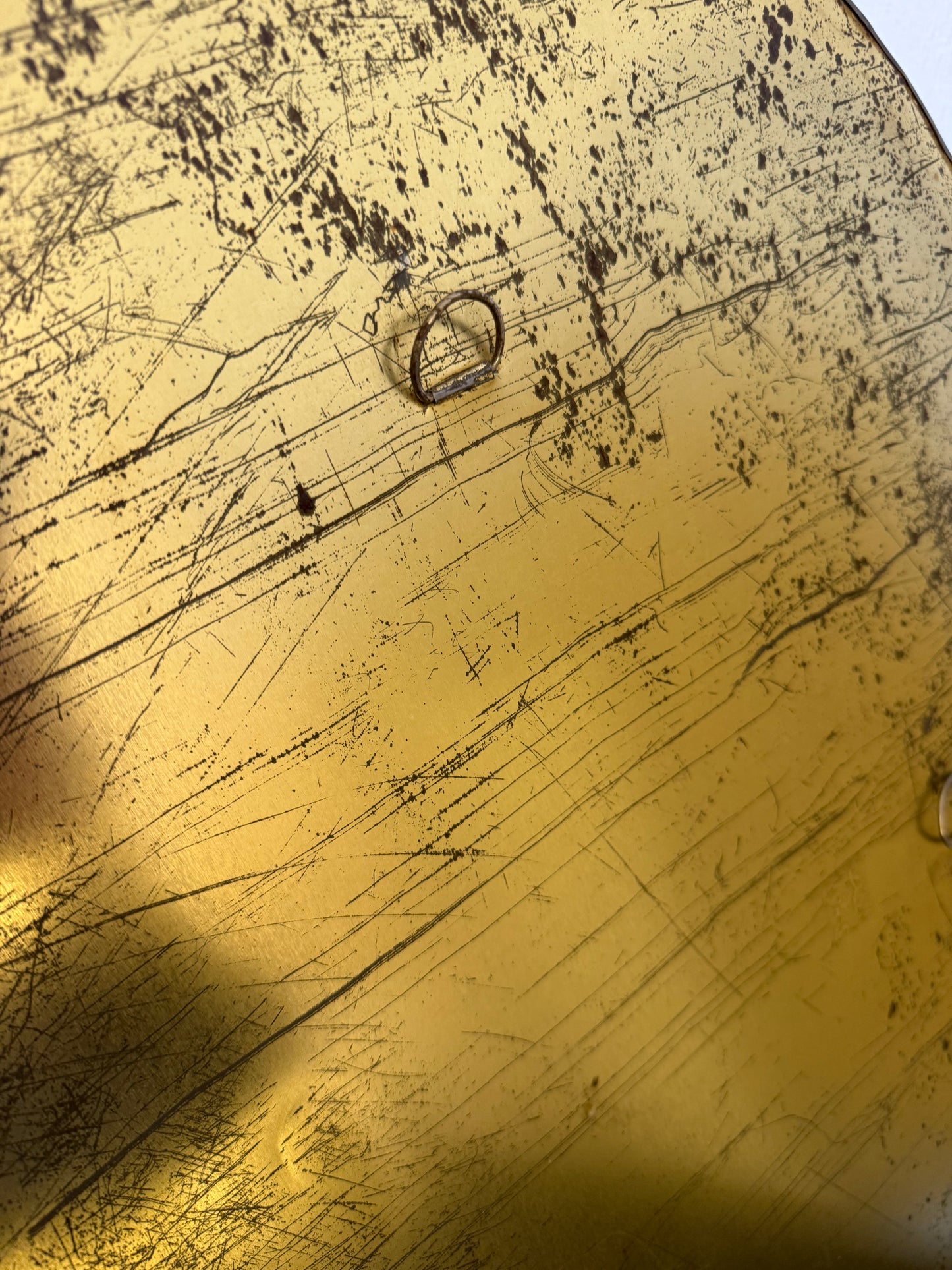 Miroir en laiton doré ancien (artisanat égyptien)