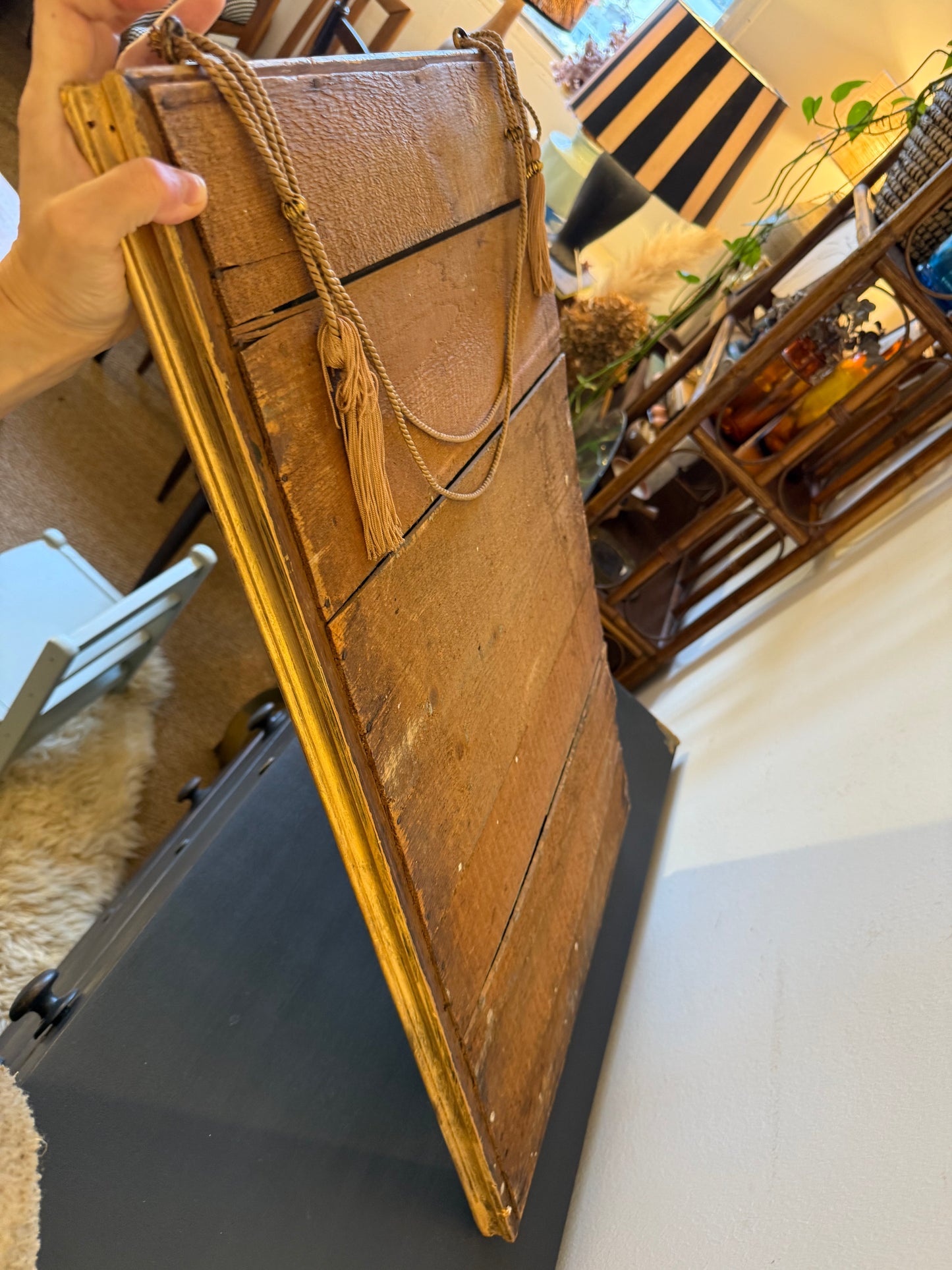 Miroir ancien en bois rectangulaire doré