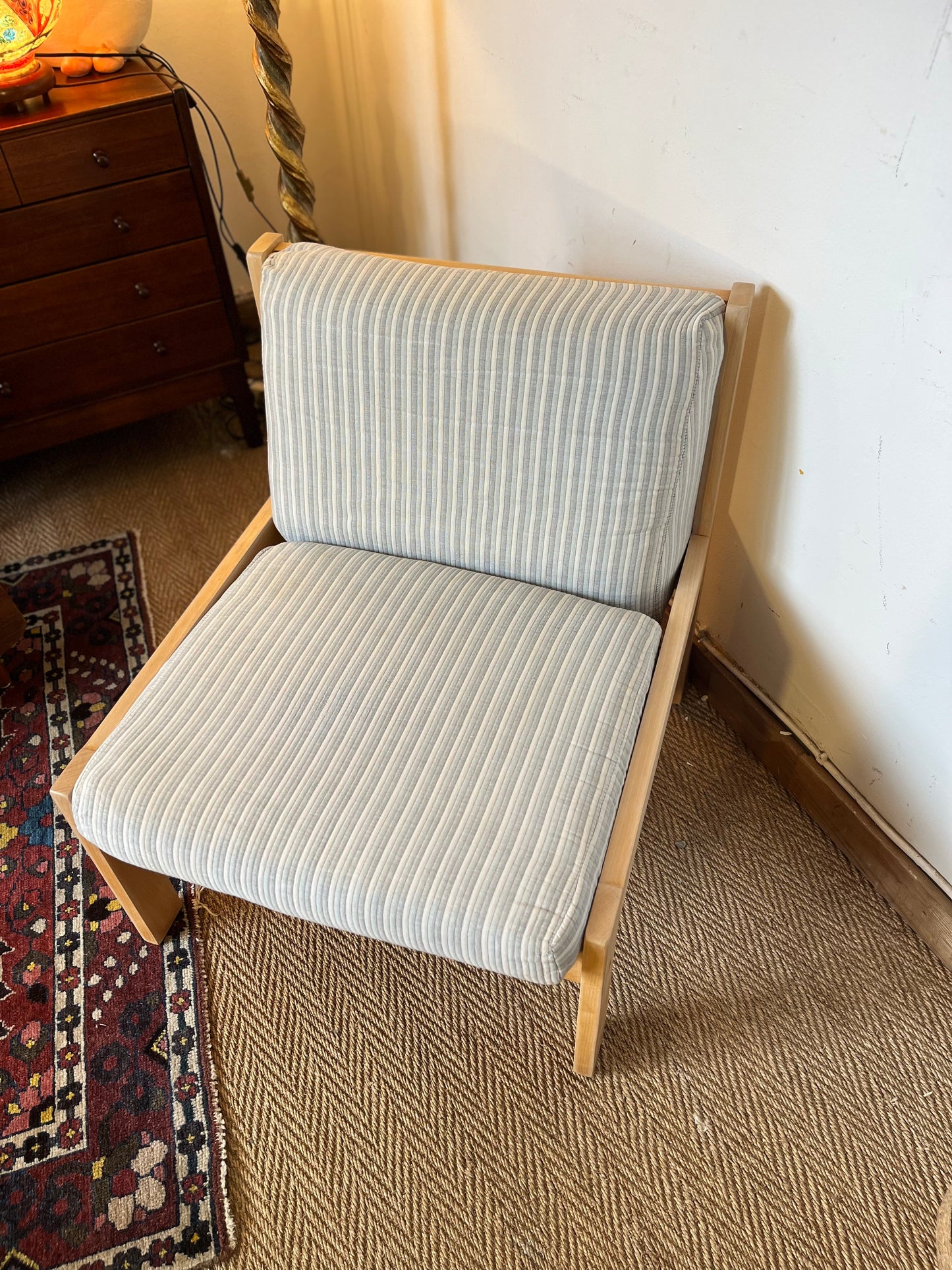 Chauffeuse fauteuil Bauman vintage bois