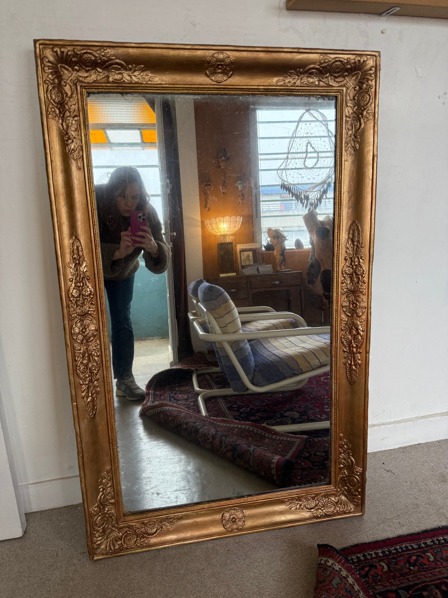 Grand miroir rectangulaire doré ancien