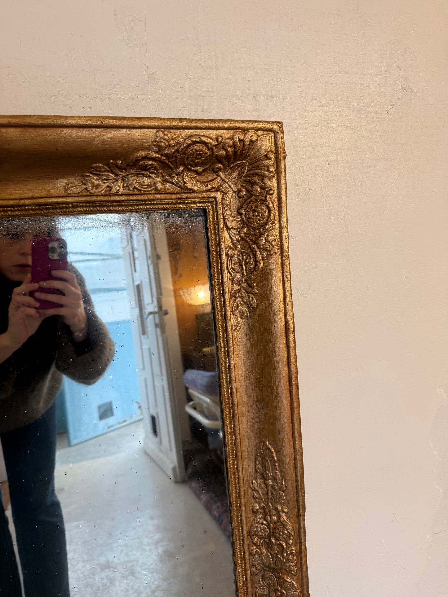 Grand miroir rectangulaire doré ancien
