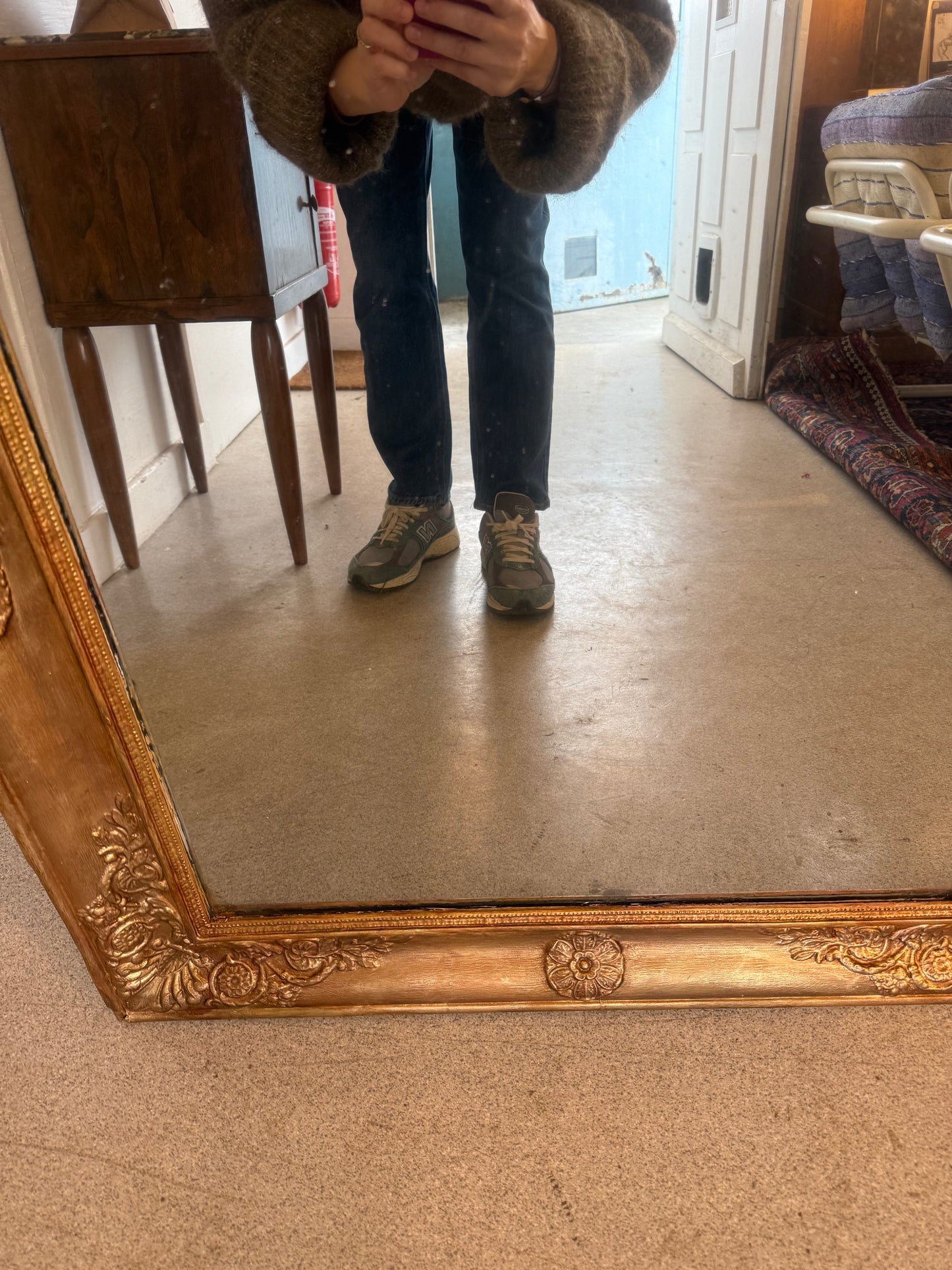 Grand miroir rectangulaire doré ancien