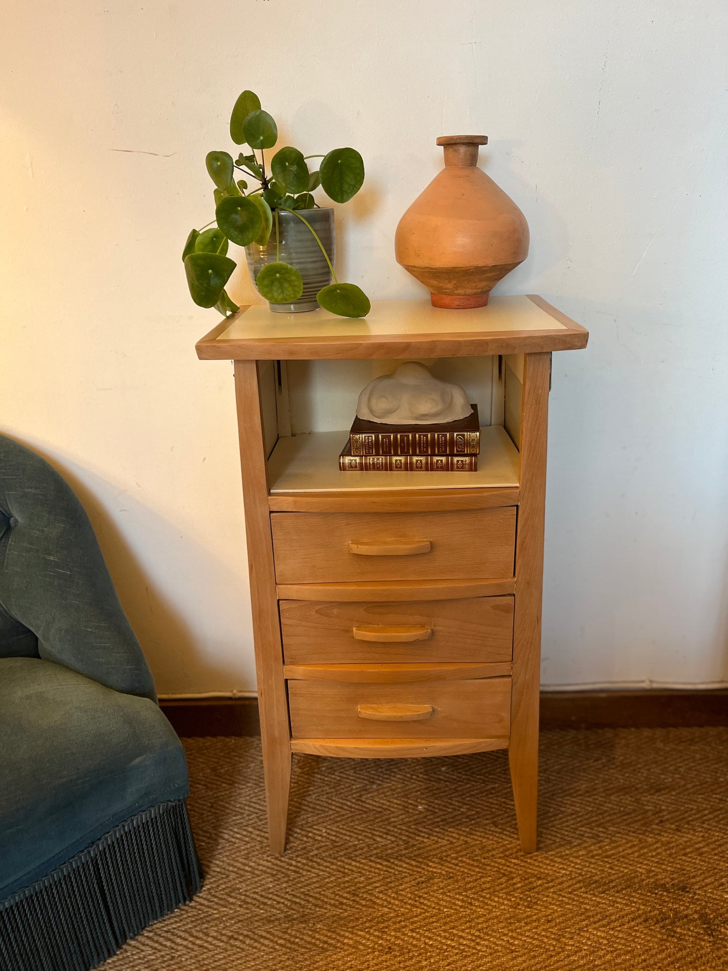 Chiffonnier vintage en bois restauré