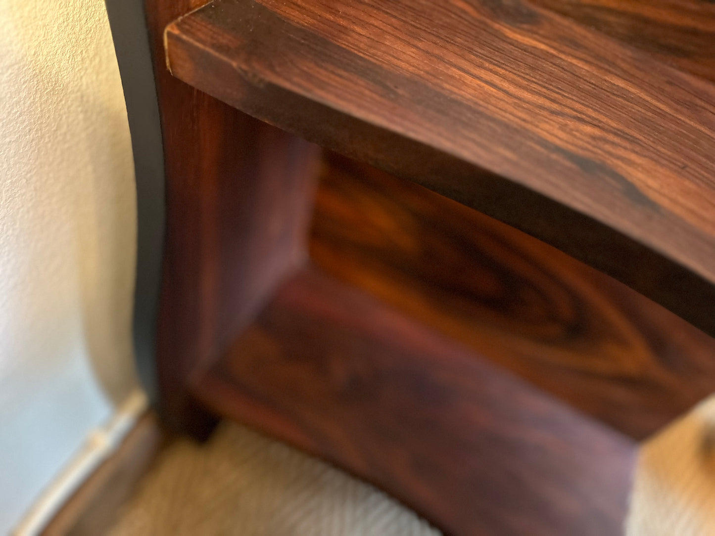 Chevet table d'appoint art déco placage en loupe